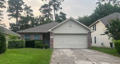 Spacious 3 Bed/2Bath House in Conroe