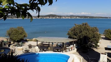 Alberca al aire libre