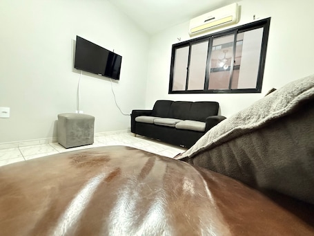 Apartamento | Ćrea de estar. PĆ© na Areia Canto do Forte VI