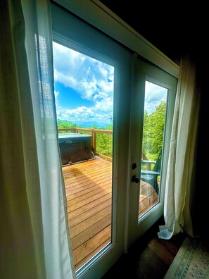 Interior - The Sunset at Carson’s- Modern luxury Cabin with Big Views (Sevierville)