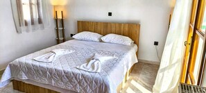 2 slaapkamers, een strijkplank/strijkijzer, wifi, beddengoed