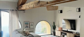 Magnificent Loft near town center