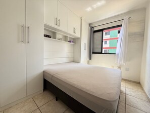 Appartement | Verduisterende gordijnen, een strijkplank/strijkijzer, gratis wifi