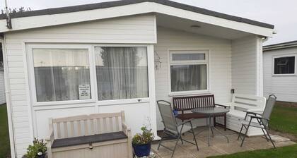 141 Sundowner 3 bed Chalet Hemsby