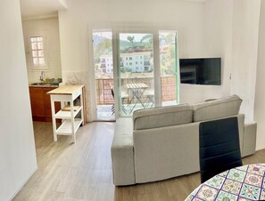 Living area - Cosy flat 200m from the beach (Tamariu)