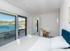 4 chambres, fer et planche à repasser, accès Internet, draps fournis