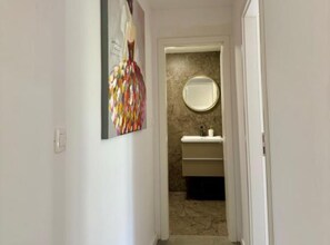 Interior - One-Bedroom Apartment With Terrace (Drace)