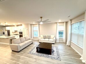 Televisor i llar de foc