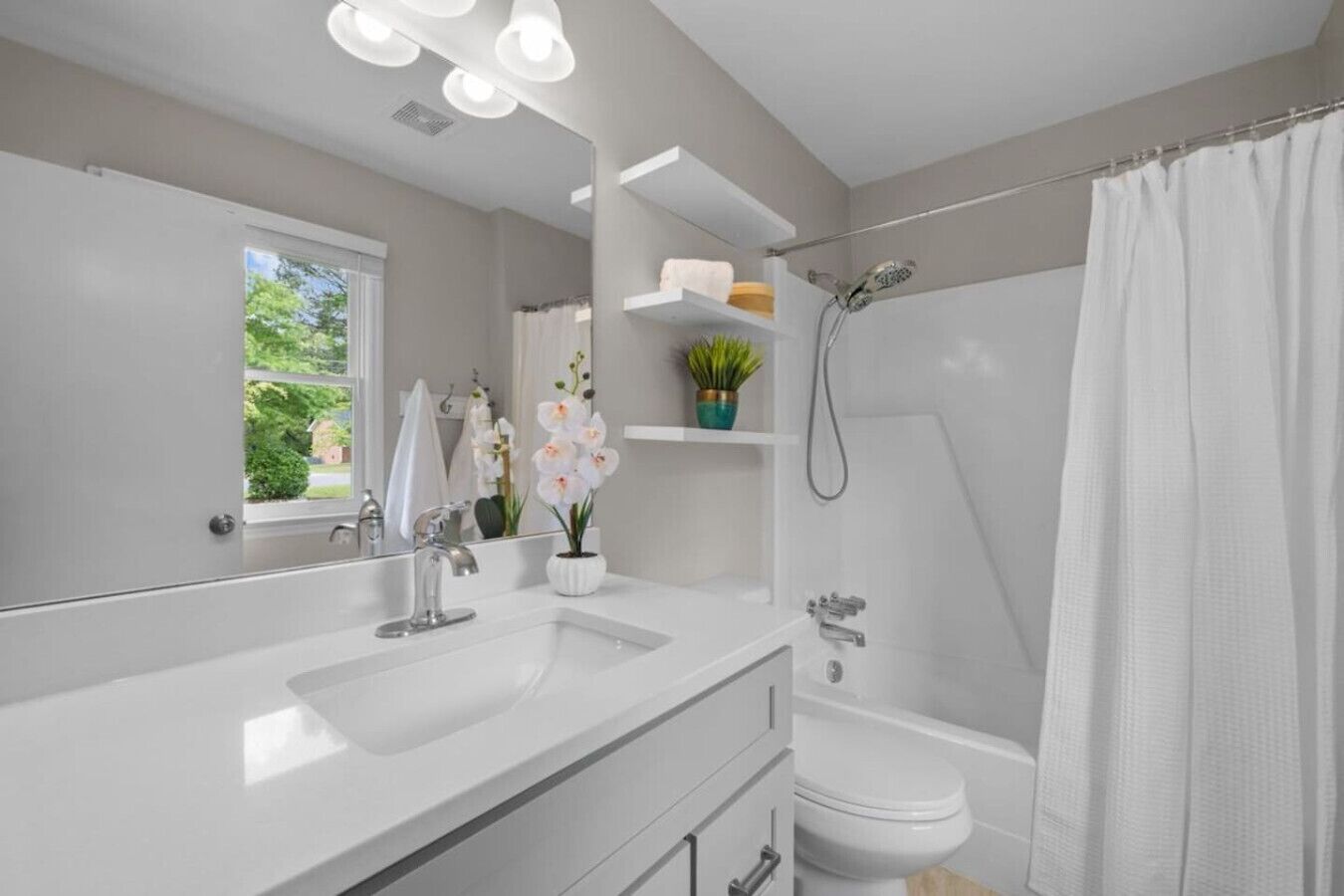 Hair dryer, towels