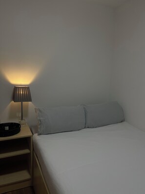 1 chambre, fer et planche à repasser, Wi-Fi