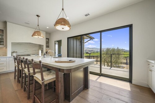 Salmina Estate — Vineyard View Home