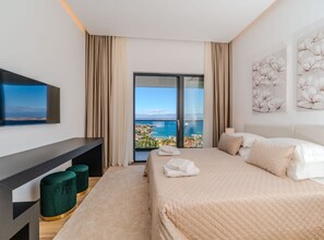 House (Holiday Home Good Life) | 4 bedrooms - Holiday Home Good Life (Preko)