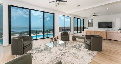 NEW LUXURY 4,000 SF Waterfront Home w/Pool , Sleeps 22