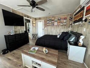 Desk, free WiFi, bed sheets