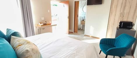 Chambre Double, balcon, vue jardin