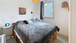 Unclassified image, 5 of 16, button - Charming 1-bed apt, sleeps 4, balcony, parking, wi-fi (Jullouville)