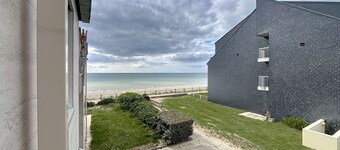 Charming 1-bed apt, sleeps 4, balcony, parking, wi-fi