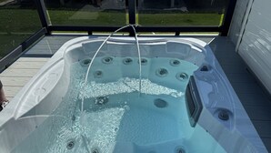 Unclassified image, 2 of 16, button - Relax in Style at Skegness Holiday Haven (Skegness)