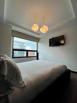 2 bedrooms, desk, iron/ironing board, free WiFi