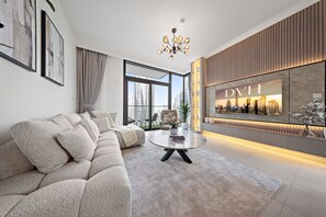 Executive Apartment, 2 Bedrooms, Balcony, City View | Living area