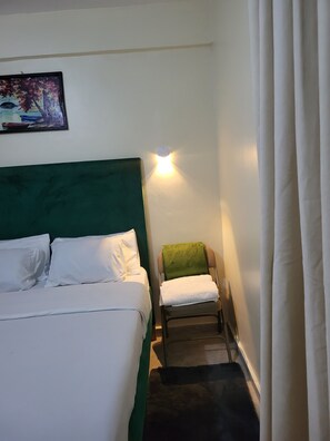 1 bedroom, iron/ironing board, WiFi