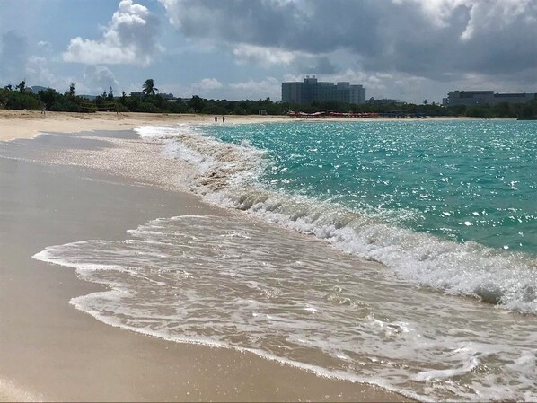 Liegestühle, Strandtücher