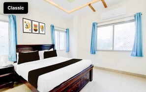Room, Balcony, City View - HOTEL GREENLANE SUITES (Hyderabad)