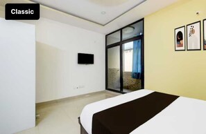 Room, Balcony, City View | Free WiFi, bed sheets