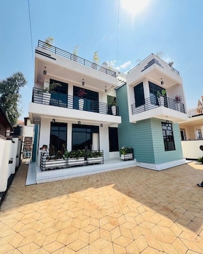 Front of property - Kai Motel (Kigali)