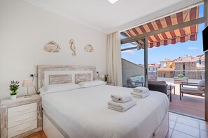 2 Schlafzimmer, Schreibtisch, Bügeleisen/Bügelbrett, kostenloses WLAN