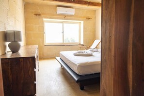 2 Schlafzimmer, Schreibtisch, WLAN, Bettwäsche