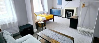 3-bed Flat Seaview Balcony - Ev22kwh,self Check-in