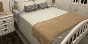 2 bedrooms, WiFi, bed sheets