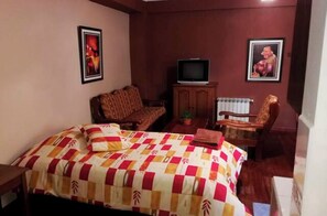 1 bedroom, WiFi, bed sheets