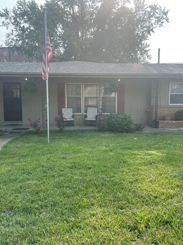 My Fairleighdy is a 3-bedroom house, perfectly located in historic Saint Joseph.
