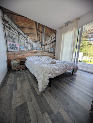 2 quartos, ferros/tábuas de passar roupa, Wi-Fi, roupa de cama