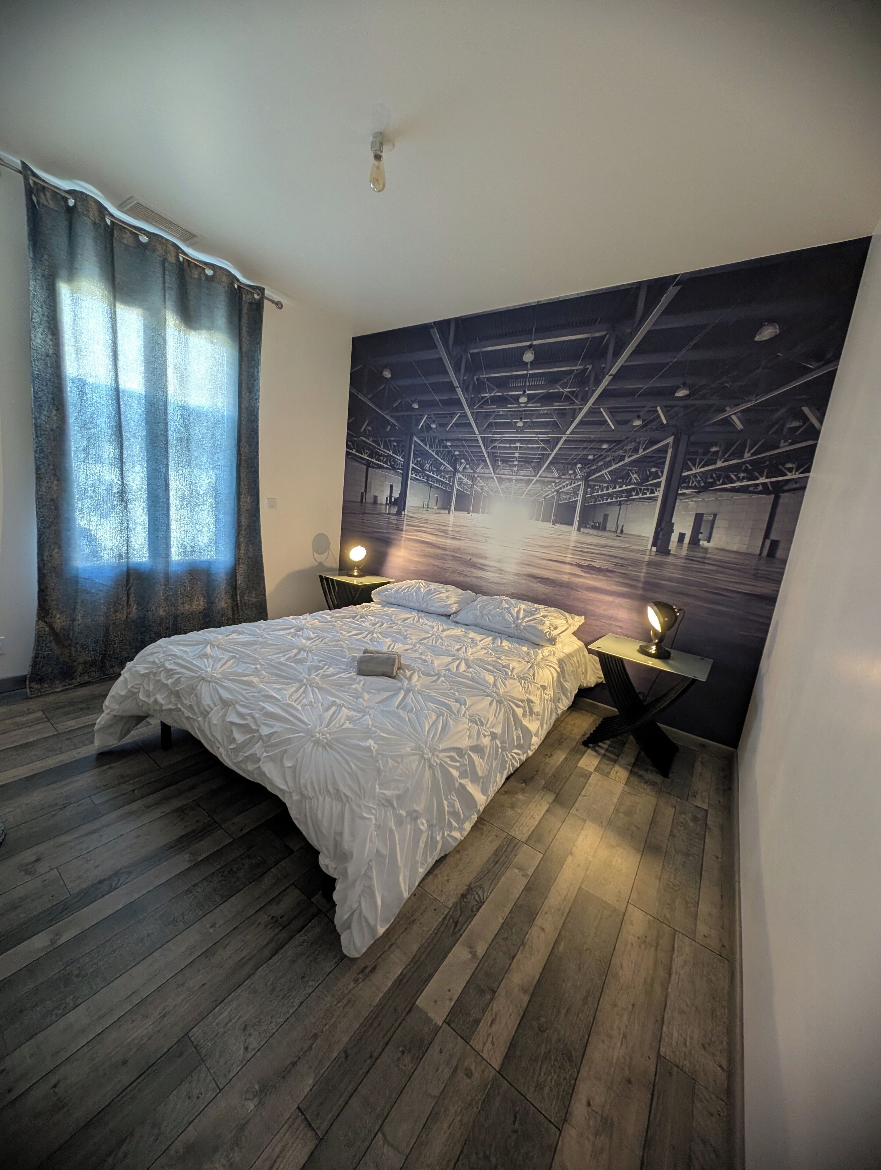 2 chambres, fer et planche à repasser, Wi-Fi, draps fournis