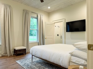 3 chambres, fer et planche à repasser, Wi-Fi, draps fournis