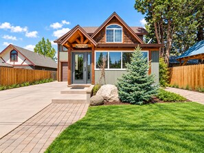 Front of property - Casa Bella (Big Bear City)