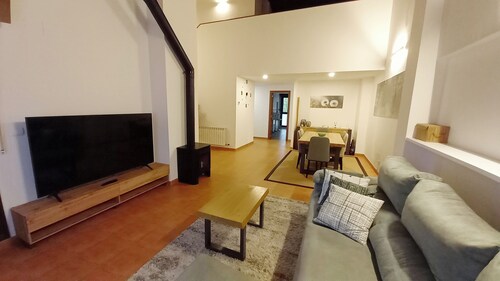 Duplex surrounded by nature, wineries and history