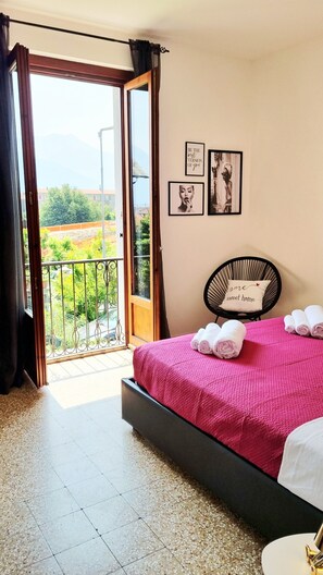 2 chambres, lit parapluie, Wi-Fi gratuit, draps fournis