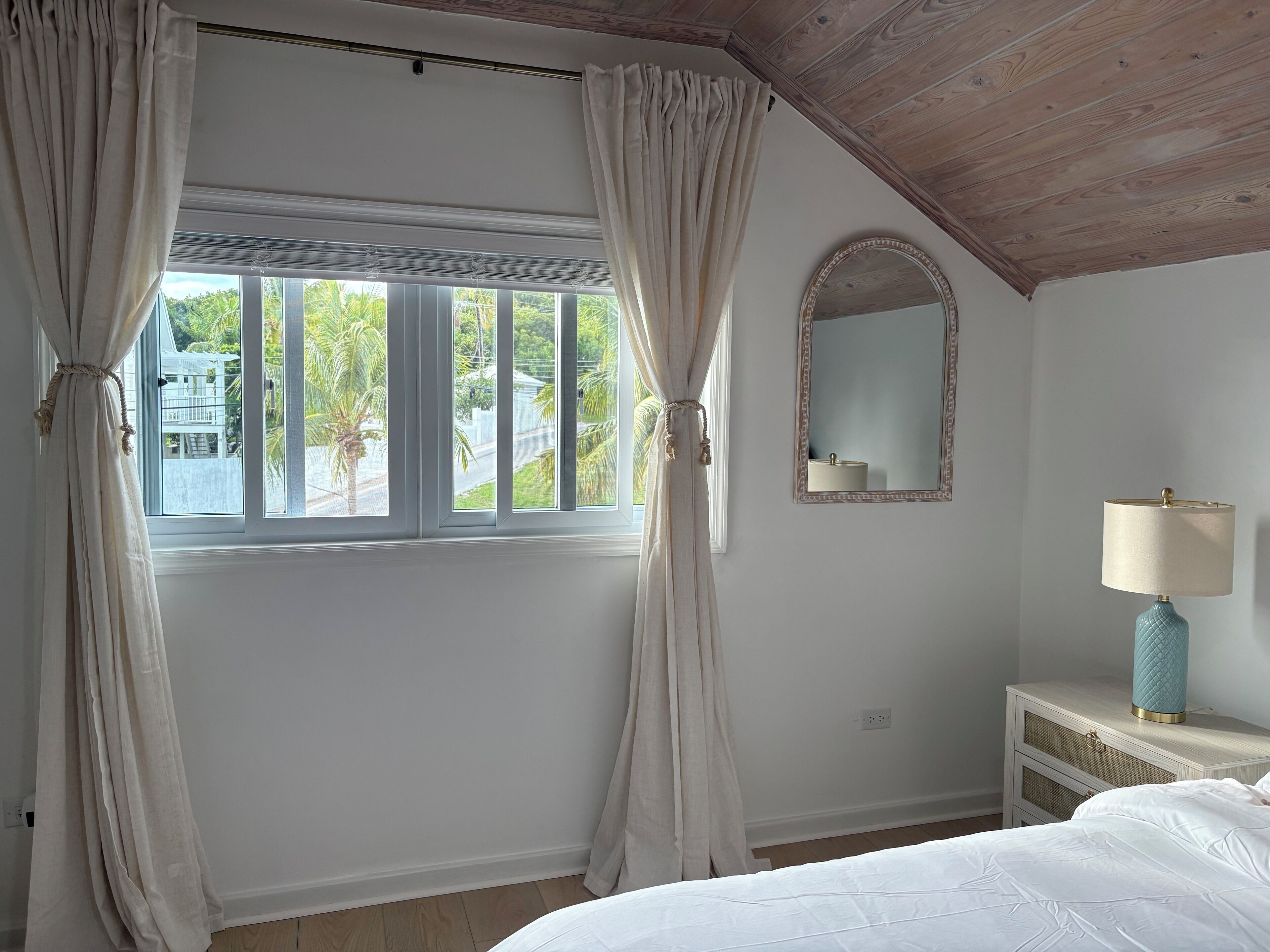 2 bedrooms, iron/ironing board, WiFi (free), bed sheets