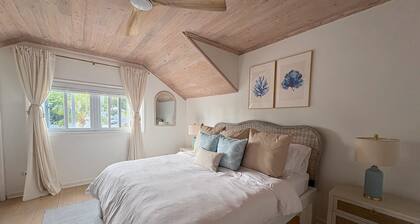 The Shoreline - Cozy 2BR 3Bd in Harbour Island Steps to Pink Sand Beach