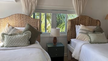 2 bedrooms, iron/ironing board, WiFi (free), bed sheets