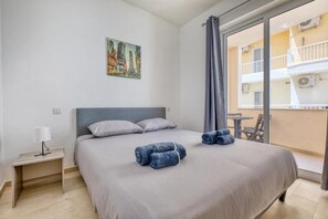 2 slaapkamers, een strijkplank/strijkijzer, wifi, beddengoed