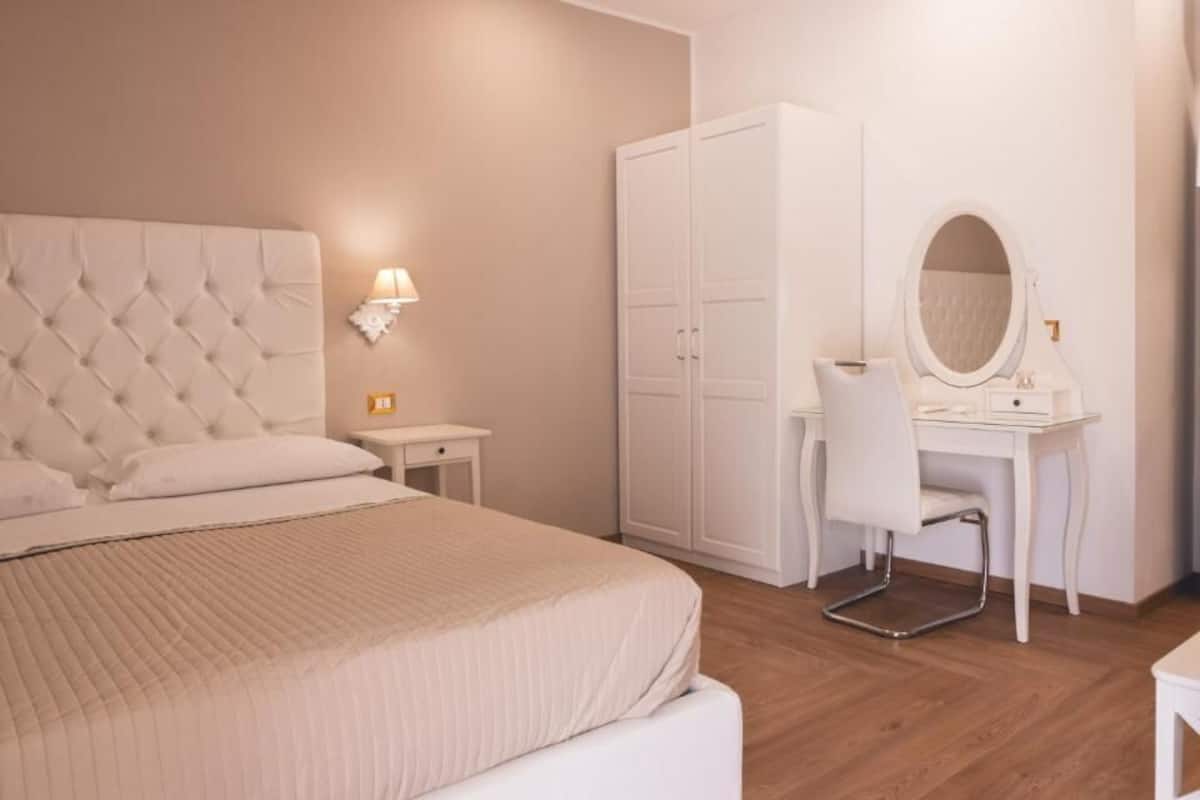 Comfort Triple Room | Desk, free WiFi