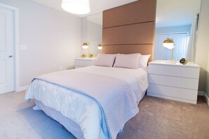4 bedrooms, desk, iron/ironing board, travel crib
