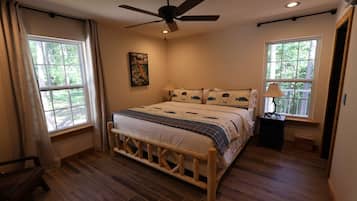 4 bedrooms, free WiFi, bed sheets