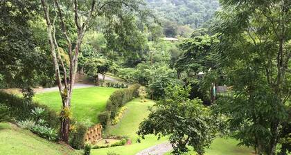 Country House with Pool and Cinematic View in Luxury Condominium