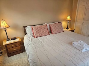 2 makuuhuonetta, Wi-Fi, vuodevaatteet